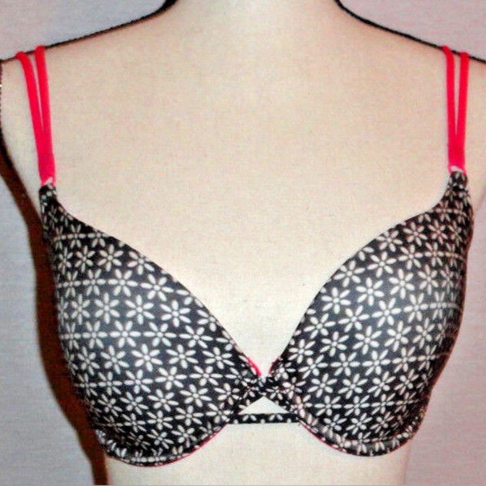 Victoria's Secret Demi Underwire Bra in black with white flowers 36DD